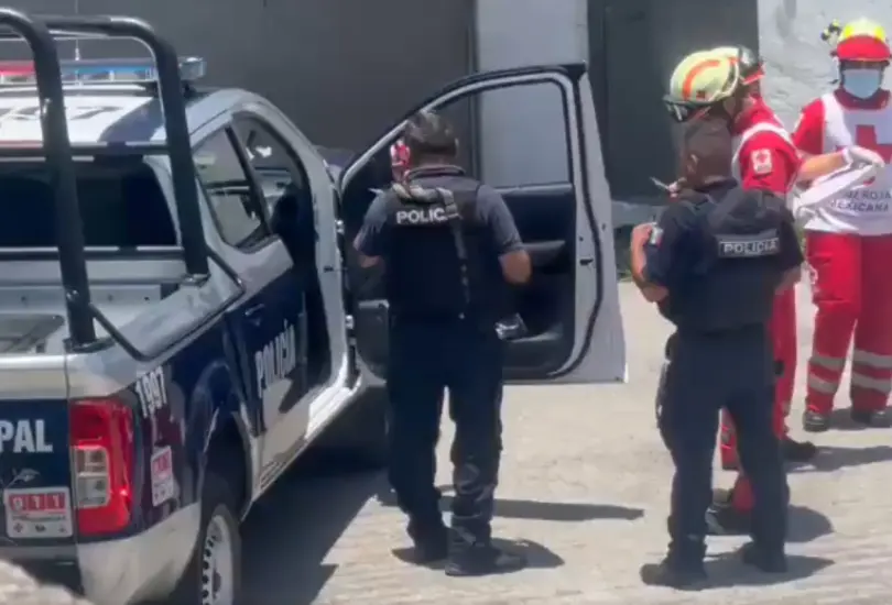 Hallan feto en cubeta sobre vía pública en Cuernavaca Hallan feto en cubeta sobre vía pública en Cuernavaca