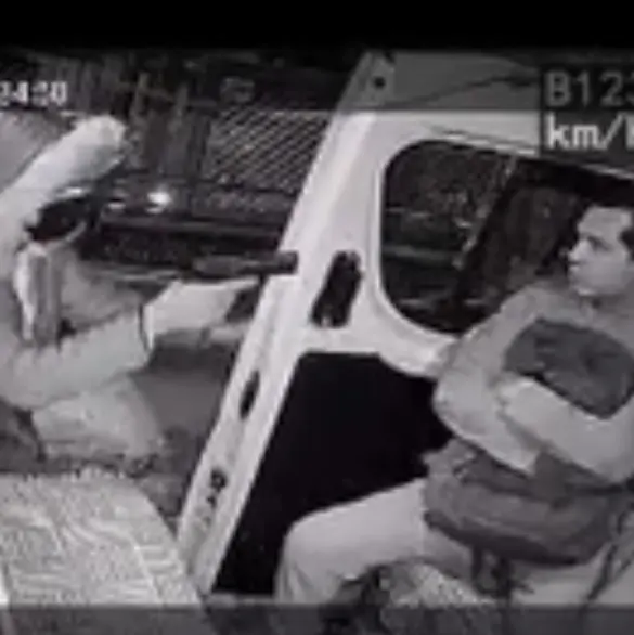 Ábrete alv: Chofer acelera y frustra asalto en Naucalpan