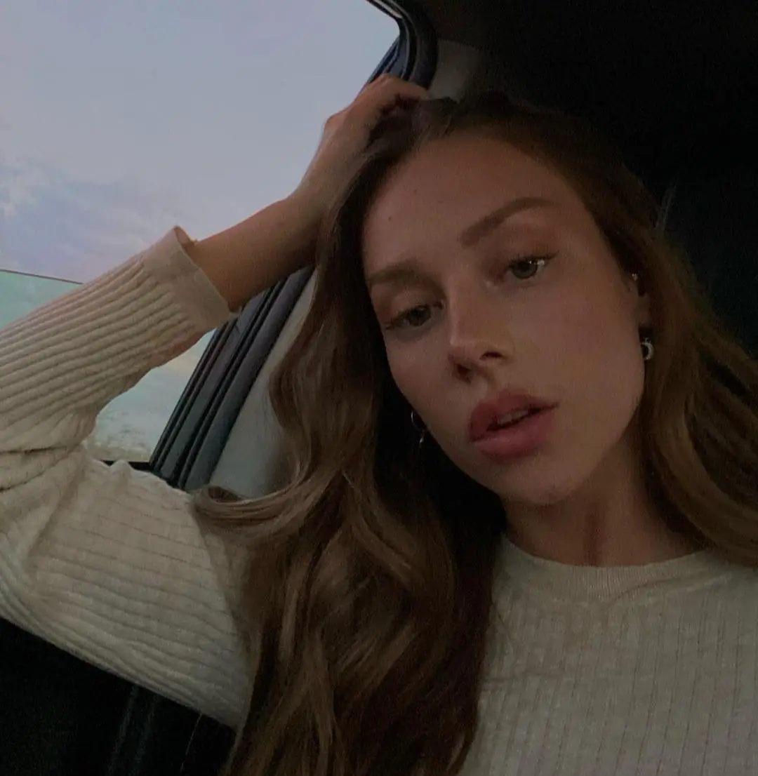 En Instagram goza de gran popularidad con más de 24 millones de seguidores.<br>