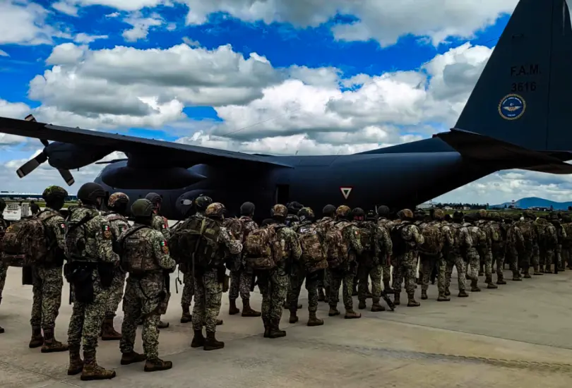 Ante este panorama, el domingo llegó un cuarto grupo de 90 efectivos del Cuerpo de Fuerzas Especiales del Ejército Mexicano a Culiacán.