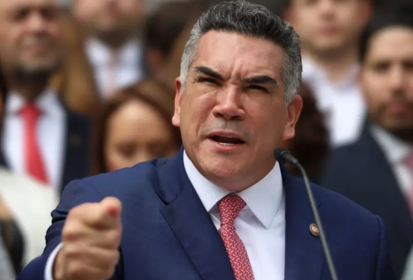 Fiscalía de Campeche pide desafuero de Alito Moreno por corrupción. Fiscalía de Campeche pide desafuero de Alito Moreno por corrupción.