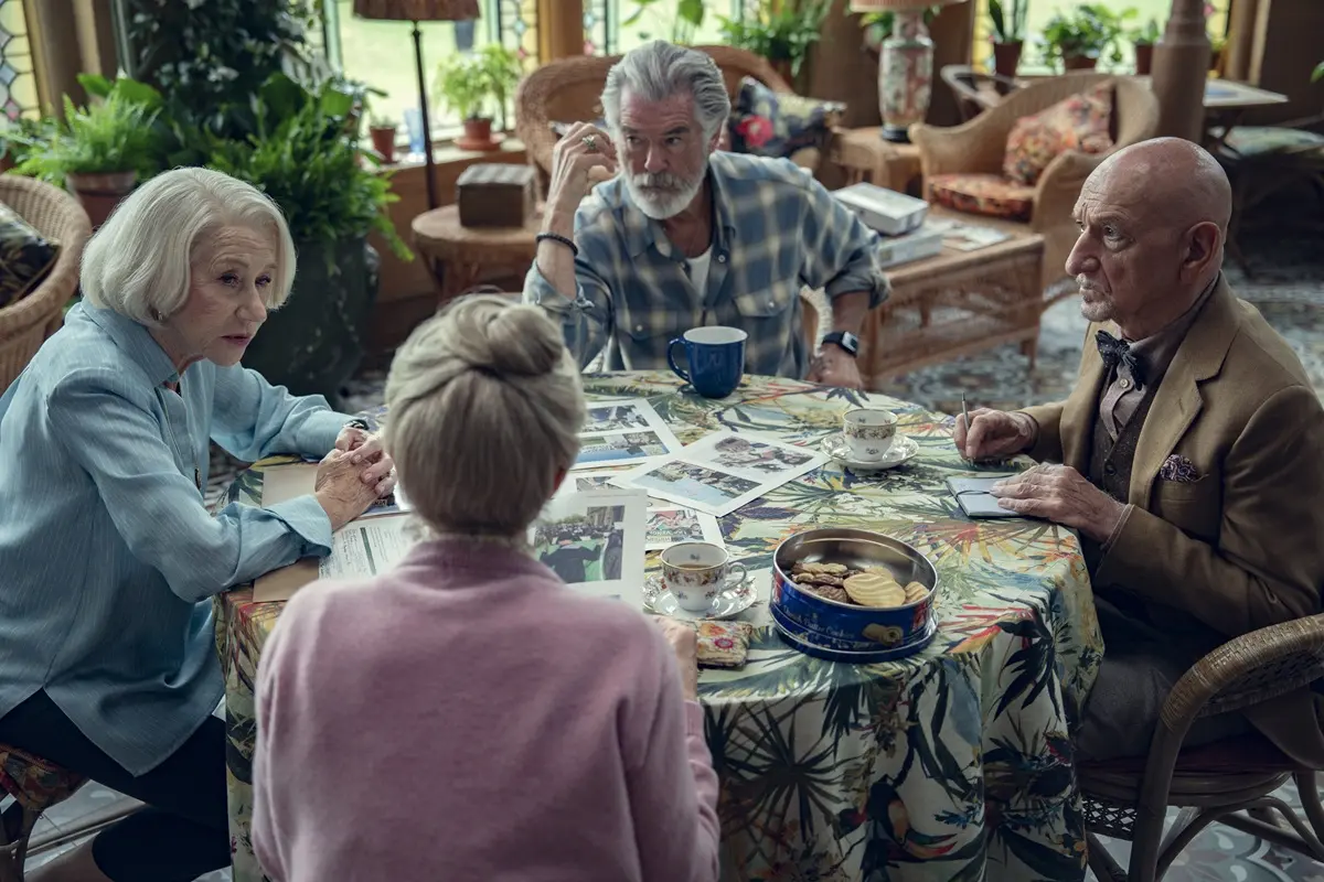 El club del crimen de los jueves (28 de agosto). Un grupo de jubilados que ama resolver casos antiguos se ve envuelto en un verdadero homicidio en esta divertida aventura.<br>