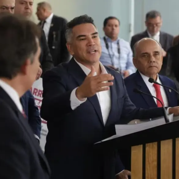 Alito Moreno responde al desafuero con denuncia contra AMLO y Morena