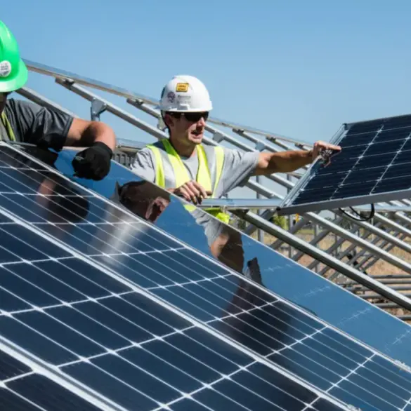 ¿Ya no pagarás a la CFE si tienes paneles solares? Te explicamos 