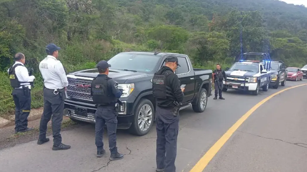 La camioneta fue recuperada por la autoridades en el municipio de Charo. Especial