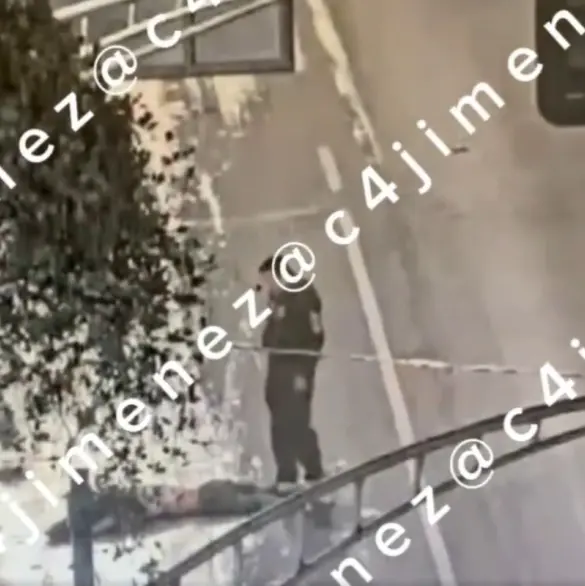 Motosicarios asesinan a joven y mueren al chocar contra patrulla en Iztapalapa