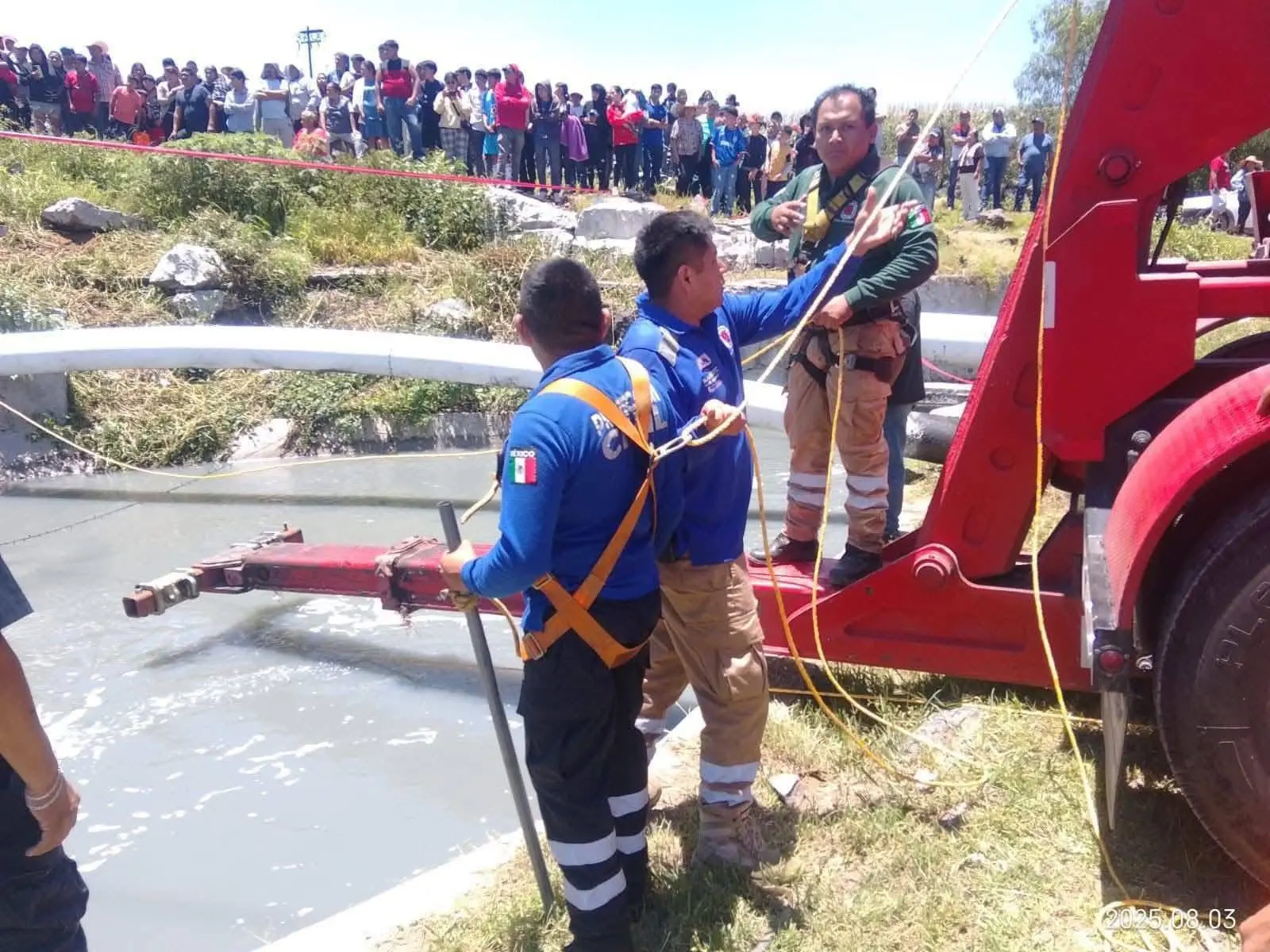 Abuelitos mueren al caer a canal de HidalgoE Especial