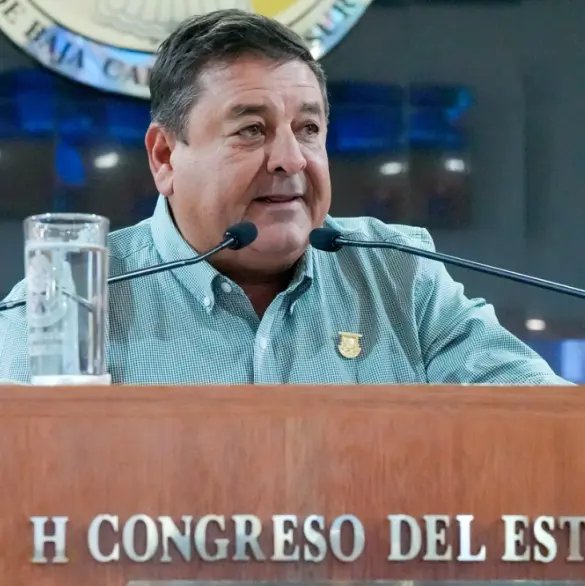 Tunden a diputado que afirmó que a las mujeres "las agreden por gritonas"; dirigía un evento sobre la violencia de género