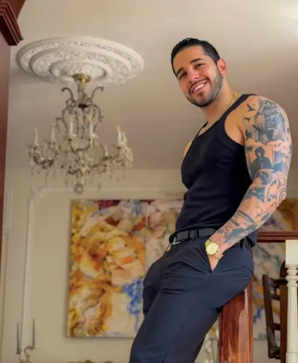 Una teoría indica que el sujeto del video es el bailarín Abraham Medina. Instagram.