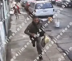 Video muestra brutal asalto a una abuelita en la GAM; le arrebatan su bolsa