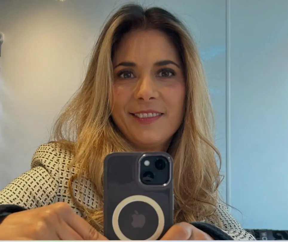 Ahora tiene 46 años, está casada con Alberto Casanova y se retiró de la actuación para dedicarse a su familia, aunque reapareció en la telenovela 'S.O.S. Me estoy enamorando'.<br>