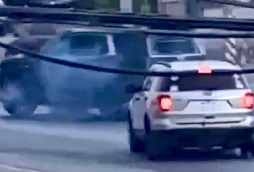Hallan camioneta usada en ataque de Ernesto Vázquez, delegado de la FGR de Tamaulipas Hallan camioneta usada en ataque de Ernesto Vázquez, delegado de la FGR de Tamaulipas