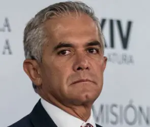 Miguel Ángel Mancera reaparece con impactante cambio físico