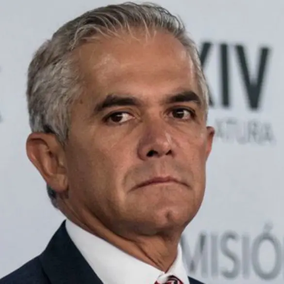 Miguel Ángel Mancera reaparece con impactante cambio físico
