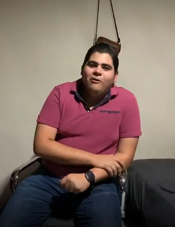 También fue la imagen de Gamesa y protagonizó un comercial donde los guardias del Emperador tiraban al río a los niños que lo molestaban.