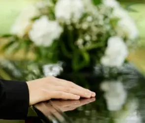 Hombre dispara y mata a su amigo en pleno funeral en la Miguel Hidalgo