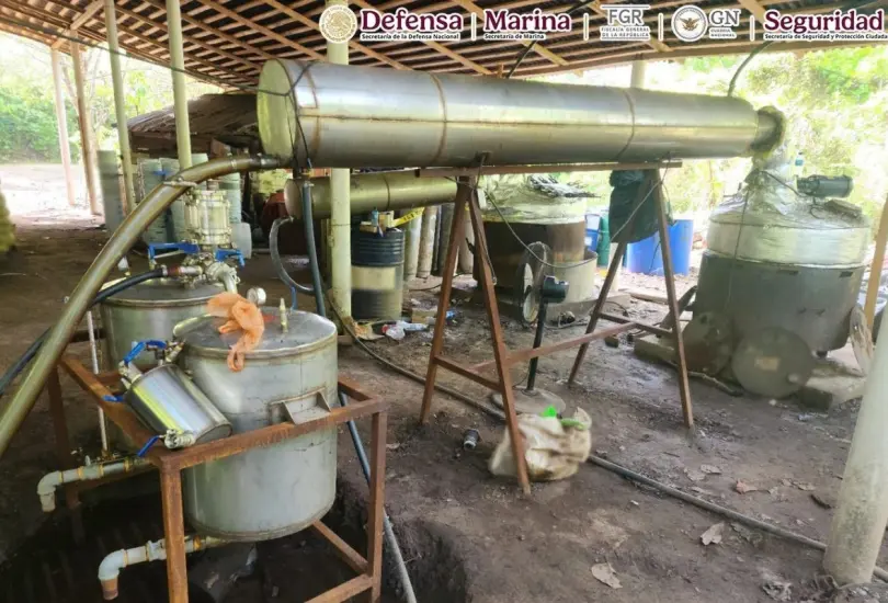 Harfuch confirma megadecomiso de metanfetamina en narcolaboratorio de Chiapas y Guerrero
