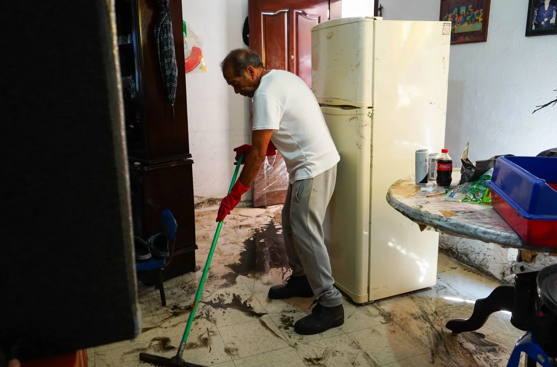 Familias enteras han visto perdido parte de su patrimonio debido a las inundaciones.