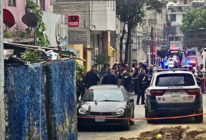 Joven muere por bala perdida durante balacera en Coyoacán Joven muere por bala perdida durante balacera en Coyoacán