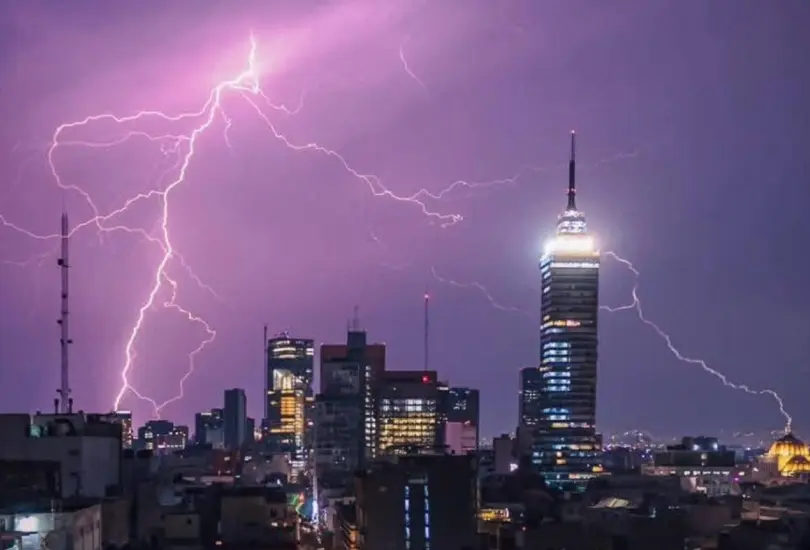 Hubo tormenta eléctrica durante la madrugada.