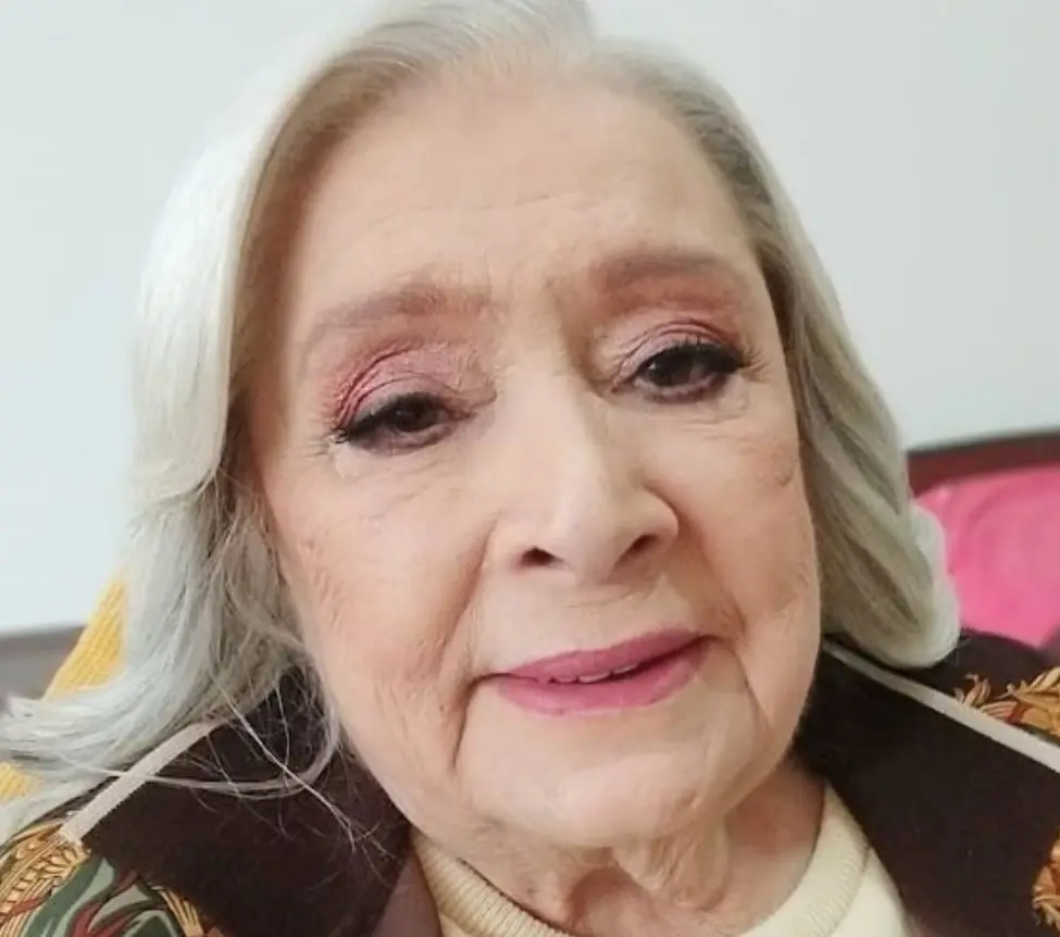 Es recordada por su papel de doña Inesita, una integrante del cuartel de las feas. Falleció el 31 de enero de 2022, a los 84 años, por complicaciones pulmonares; pasó sus últimos años en un asilo tras la muerte de su único hijo.