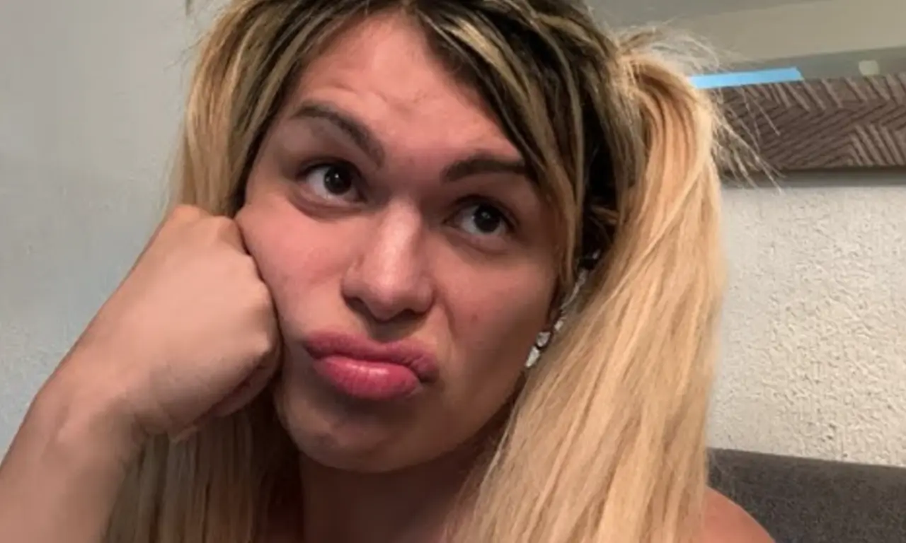  Ahora, quien protagoniza el video junto a ella decidió romper el silencio y dar su postura ante esta polémica. 