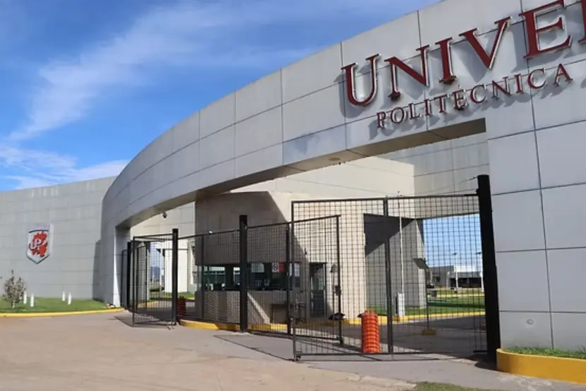 Según el propio alumno, su reacción fue consecuencia de meses de acoso y humillaciones por parte del profesor. X.