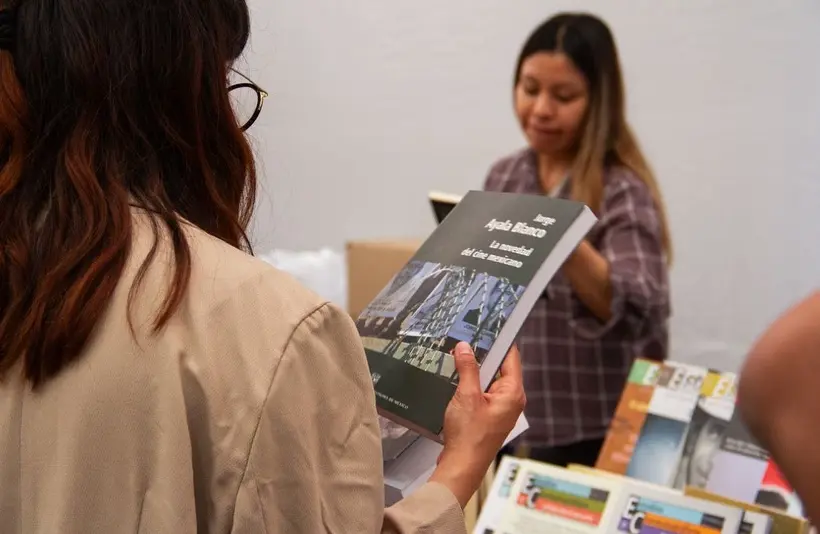 Este evento es ideal para estudiantes, académicos y amantes de la lectura en general. Facebook.