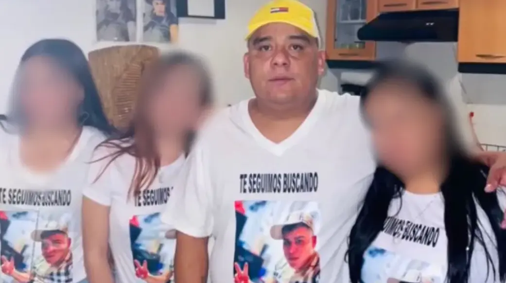 El padre de Johan fue asesinado afuera de su casa. Especial