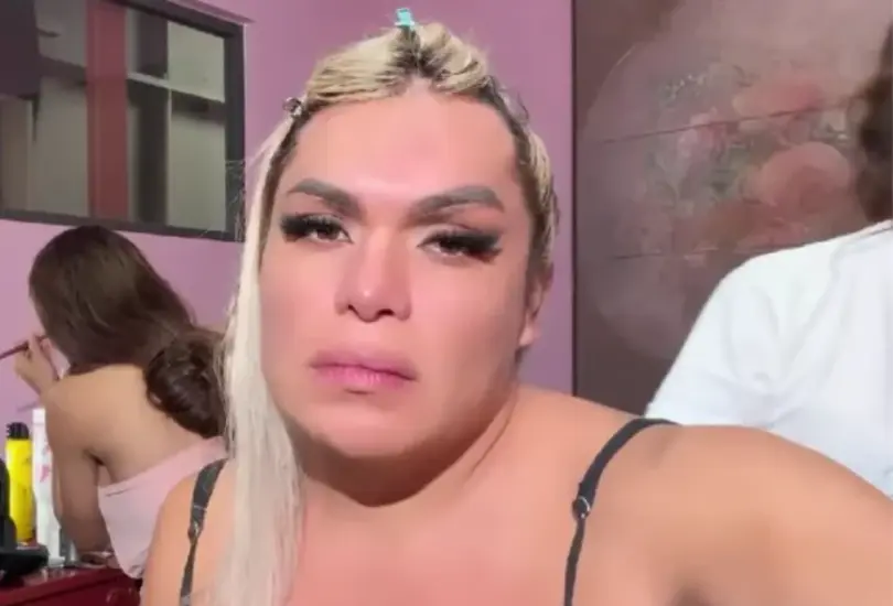 En una entrevista con Adela Micha, la ganadora de La Casa de los Famosos México explicó que la filtración se originó tras un violento asalto. En una entrevista con Adela Micha, la ganadora de La Casa de los Famosos México explicó que la filtración se originó tras un violento asalto.
