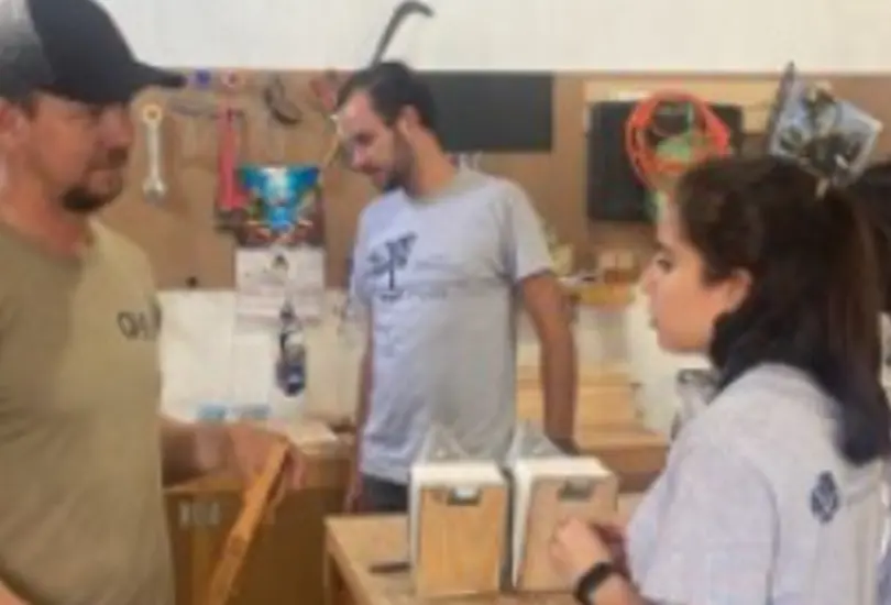 La educación sigue siendo una de las herramientas más poderosas. La educación sigue siendo una de las herramientas más poderosas.
