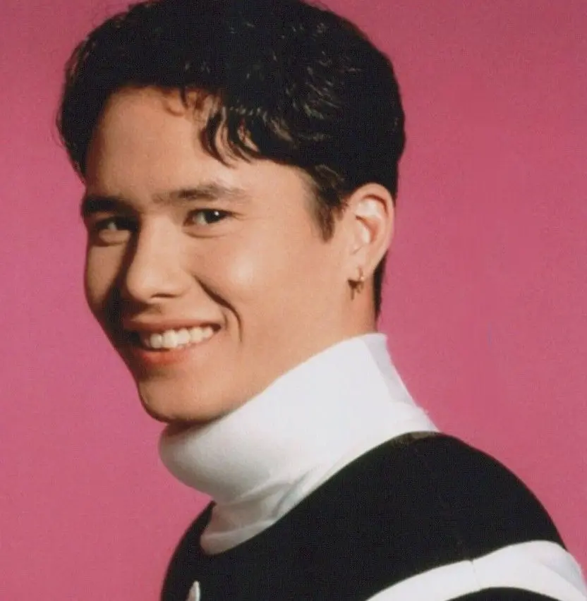 Johnny Yong Bosch interpretó a Adam Park (Ranger Negro II en las temporadas 2 y 3)
