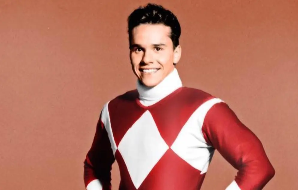 Steve Cardenas interpretó a Rocky DeSantos (Ranger Rojo II en las temporadas 2 y 3)
