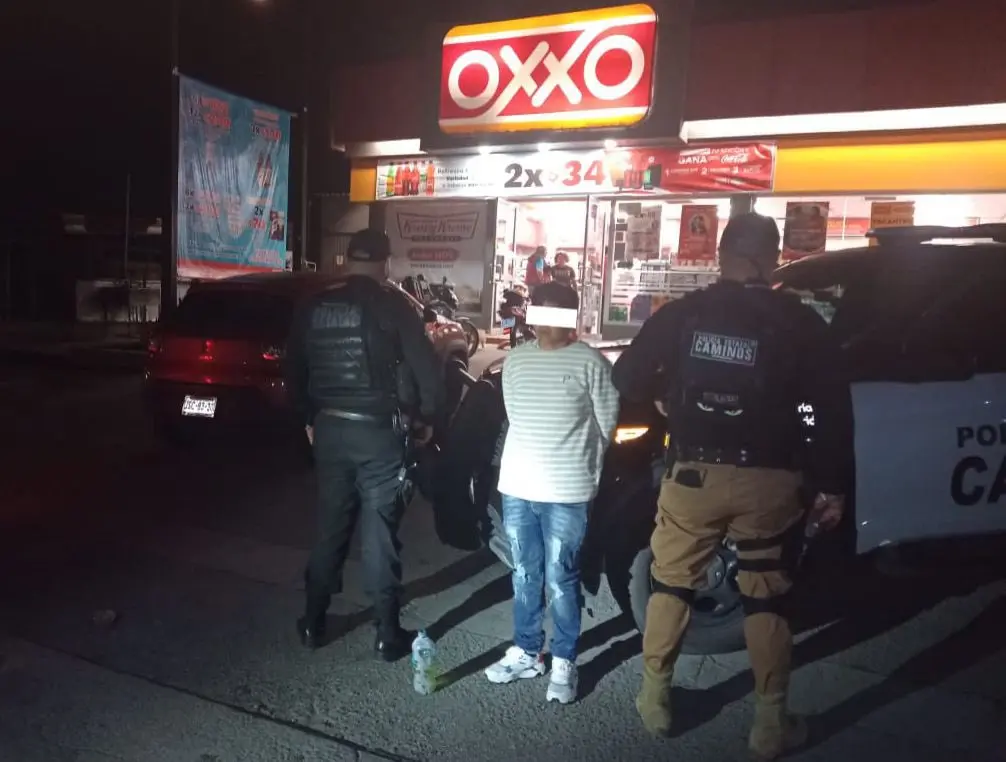 Mujer incendia OXXO porque no pasó su pago de tarjeta Especial