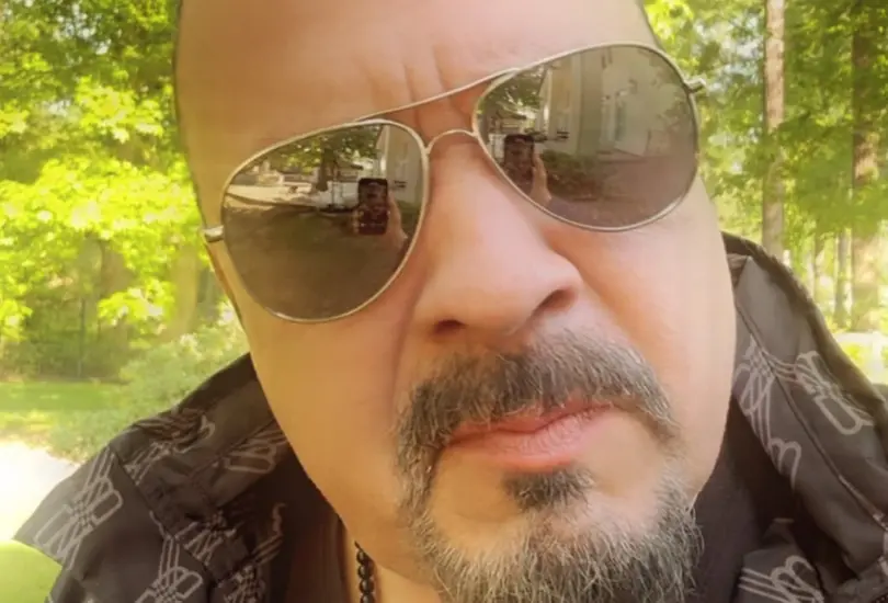 Pepe Aguilar responde a críticas