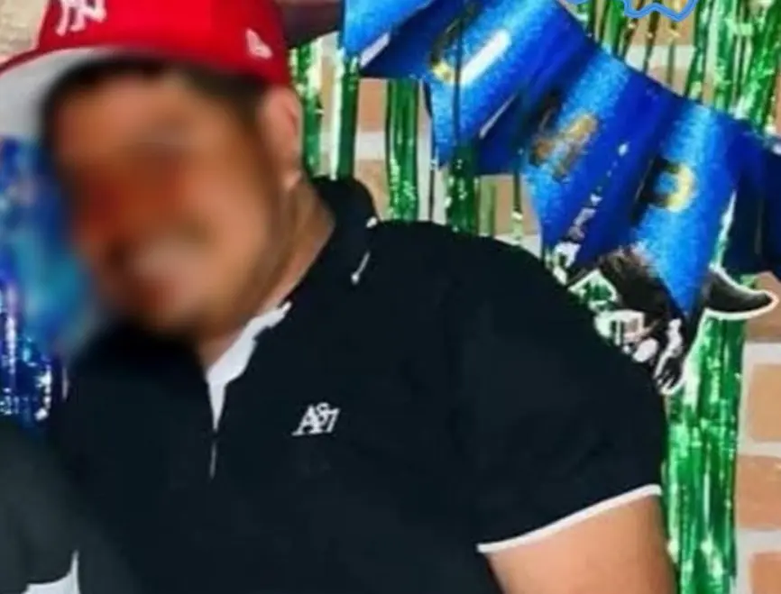 el hombre habría atacado de forma repentina a su esposa y a su hijo. Especial