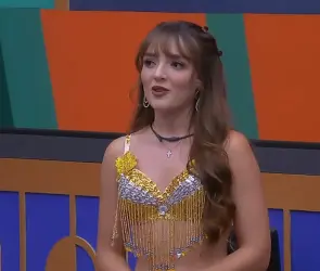 Tunden a producción de La Casa de los Famosos por grabar a Elaine Haro en el baño