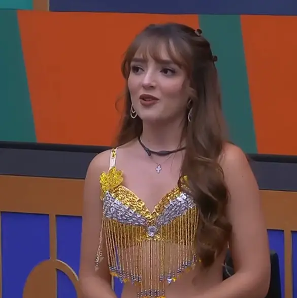 Tunden a producción de La Casa de los Famosos por grabar a Elaine Haro en el baño