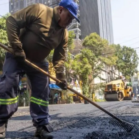 CDMX pone en marcha programa de bacheo y repavimentación en toda la ciudad