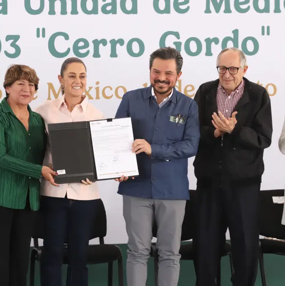 Sheinbaum y Zoé Robledo entregan nueva Unidad de Medicina Familiar del IMSS en Ecatepec
