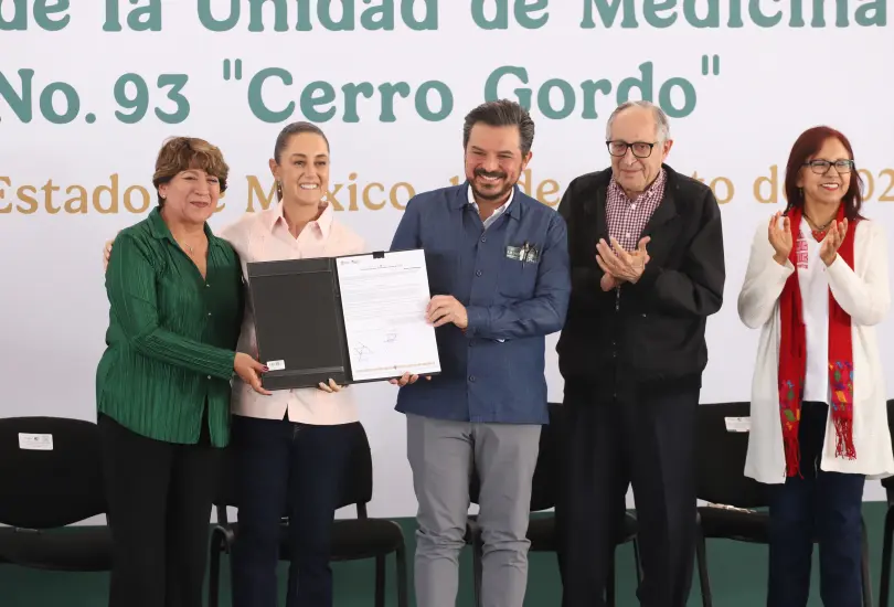 Sheinbaum y Zoé Robledo entregan nueva Unidad de Medicina Familiar del IMSS en Ecatepec Sheinbaum y Zoé Robledo entregan nueva Unidad de Medicina Familiar del IMSS en Ecatepec