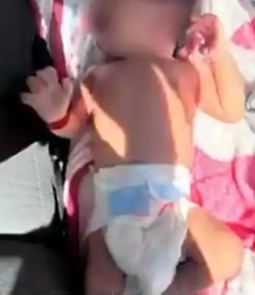 El bebé y su madre fueron trasladados junto con su hijo a la Fiscalía de Investigación de Delitos Cometidos en Agravio de Niños, Niñas y Adolescentes. SSC.