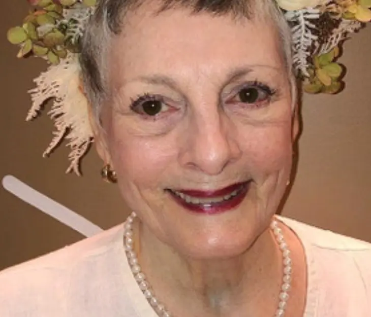 Ahora tiene 84 años y en los últimos años ha trabajado en películas como 'El viaje de sus vidas' y 'Nunca nos quedará París'.