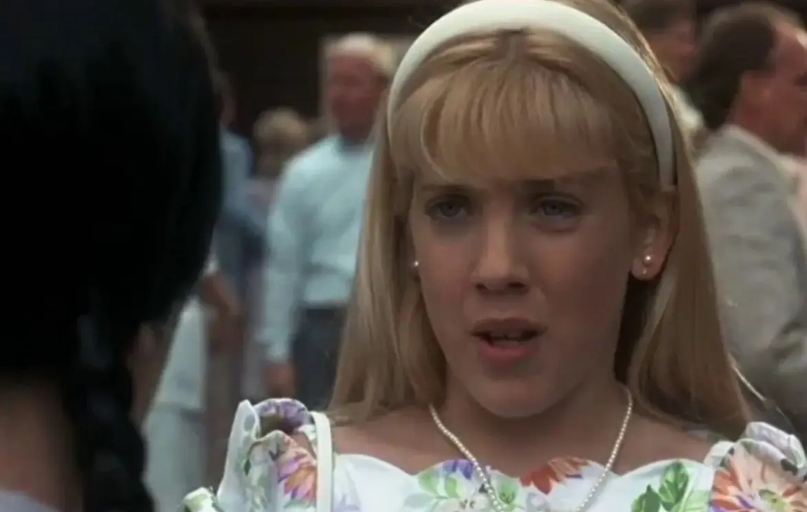 Mercedes McNab interpretó a Amanda, una niña exploradora