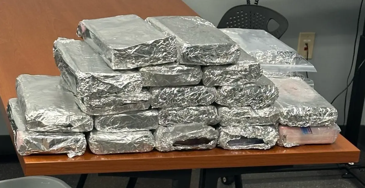 Estos guardianes son considerados piezas fundamentales en la maquinaria criminal, pues gestionan el flujo de fentanilo, metanfetamina y cocaína hacia el norte. Facebook DEA.