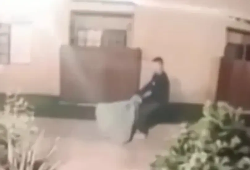 Sheyla Gutiérrez: VIDEO muestra a su esposo cargando un bulto Sheyla Gutiérrez: VIDEO muestra a su esposo cargando un bulto