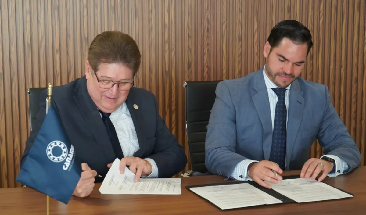 Convenio permitirá a CFE acceso rápido a insumos para restablecer la luz tras emergencias. Especial