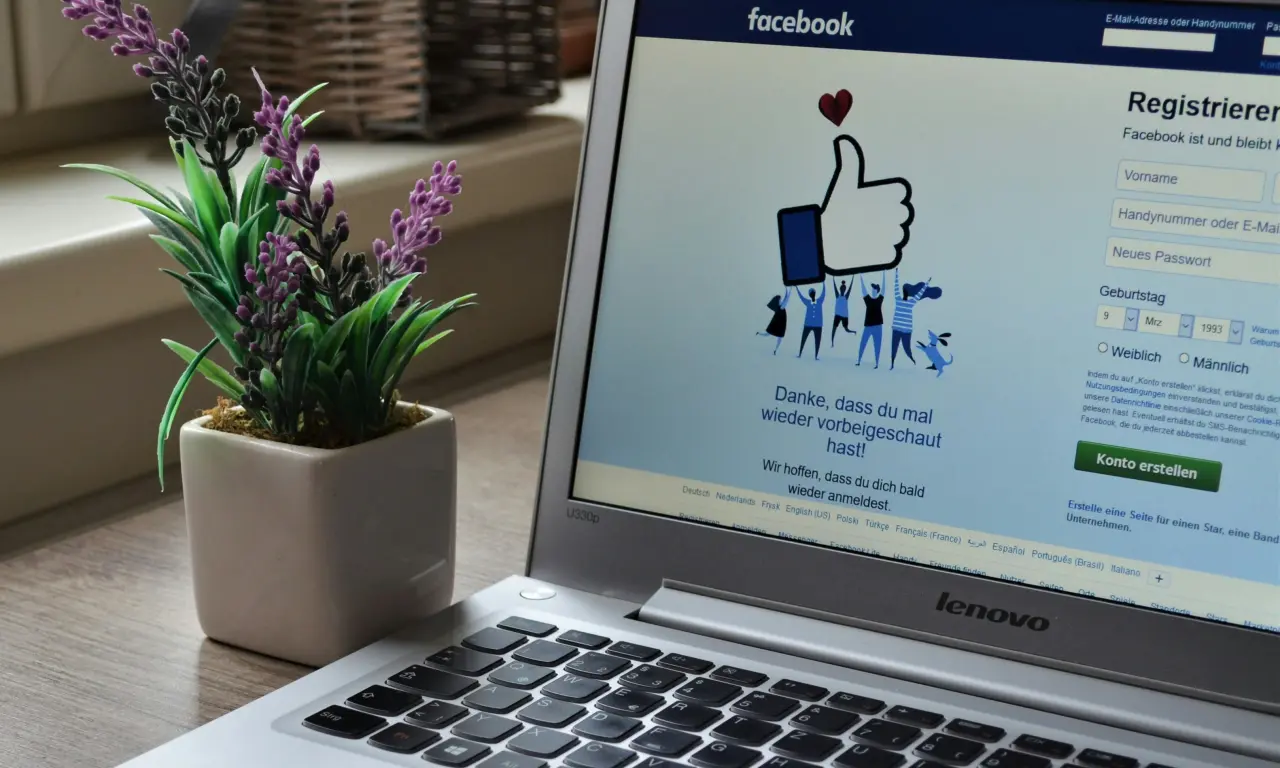  Facebook cierra grupo que explotaba fotos íntimas de mujeres 