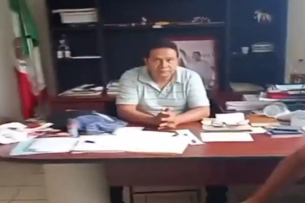  Tesorero acusa fraude y agresión en Pluma Hidalgo 