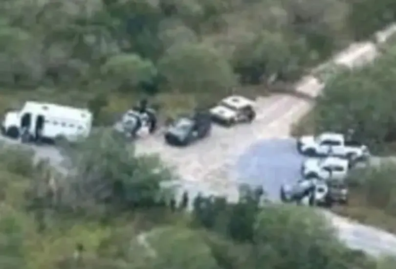 Enfrentamiento entre sicarios y Fuerza Civil de Nuevo León. Enfrentamiento entre sicarios y Fuerza Civil de Nuevo León.